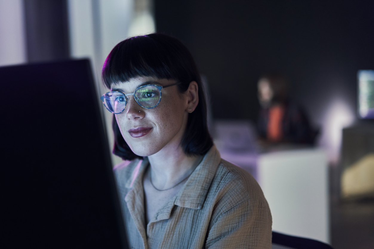 Business woman working on computer